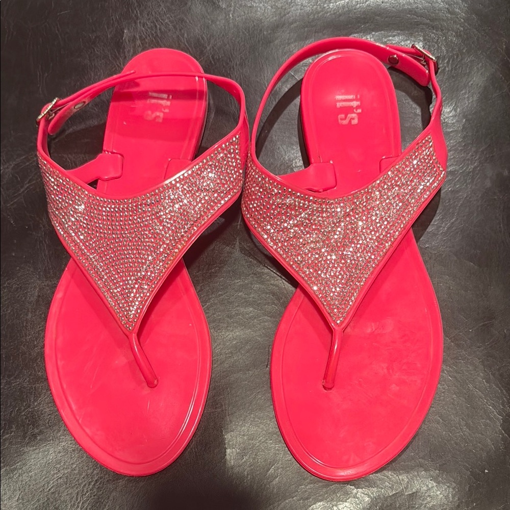 💕💕🥰 It’s Fashion| Stylish Hot Pink Sandals with Rhinestone Detailing SZ 40/ 9